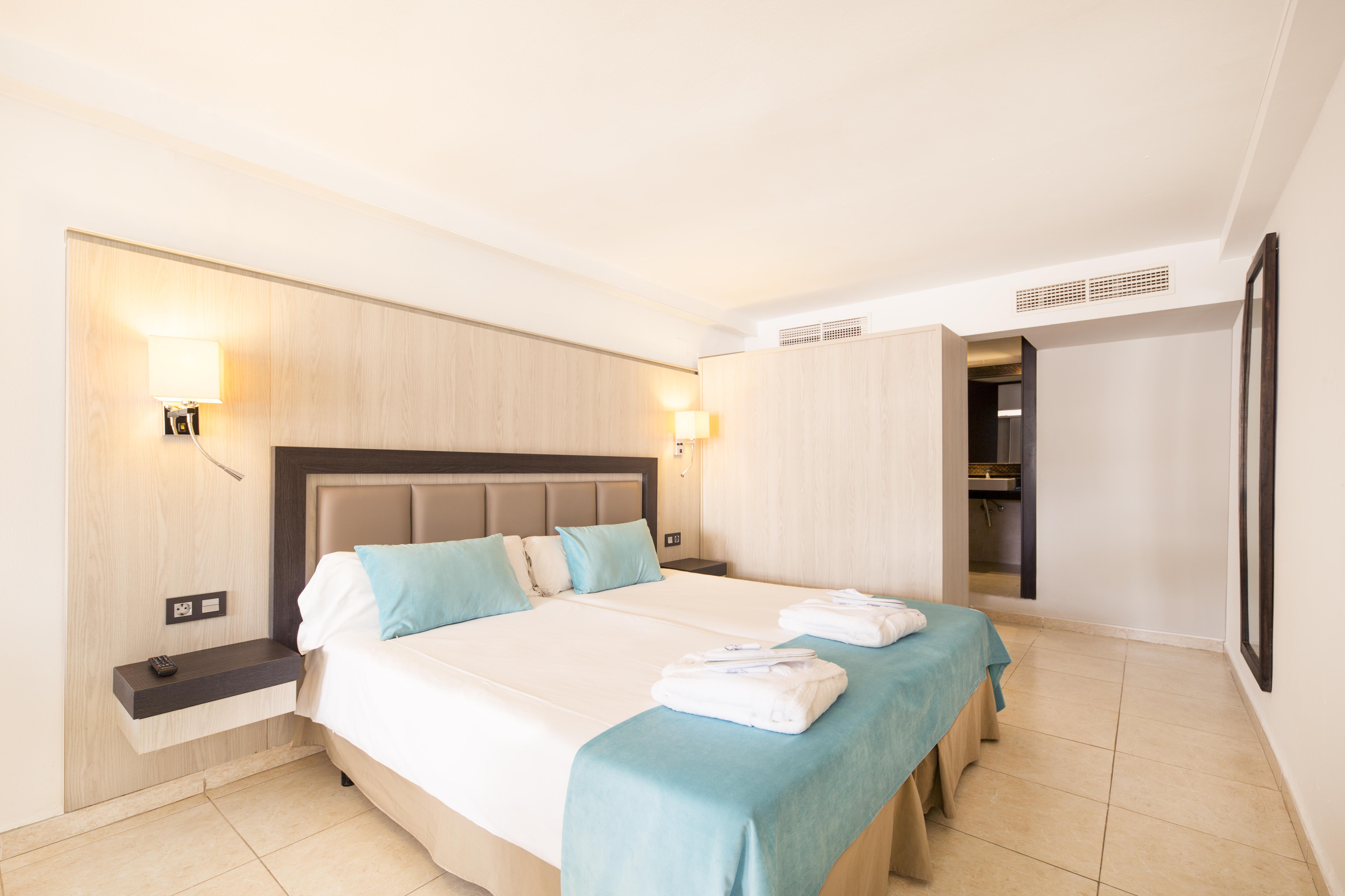 FERGUS Style Bahamas Otel Playa d'en Bossa Dış mekan fotoğraf