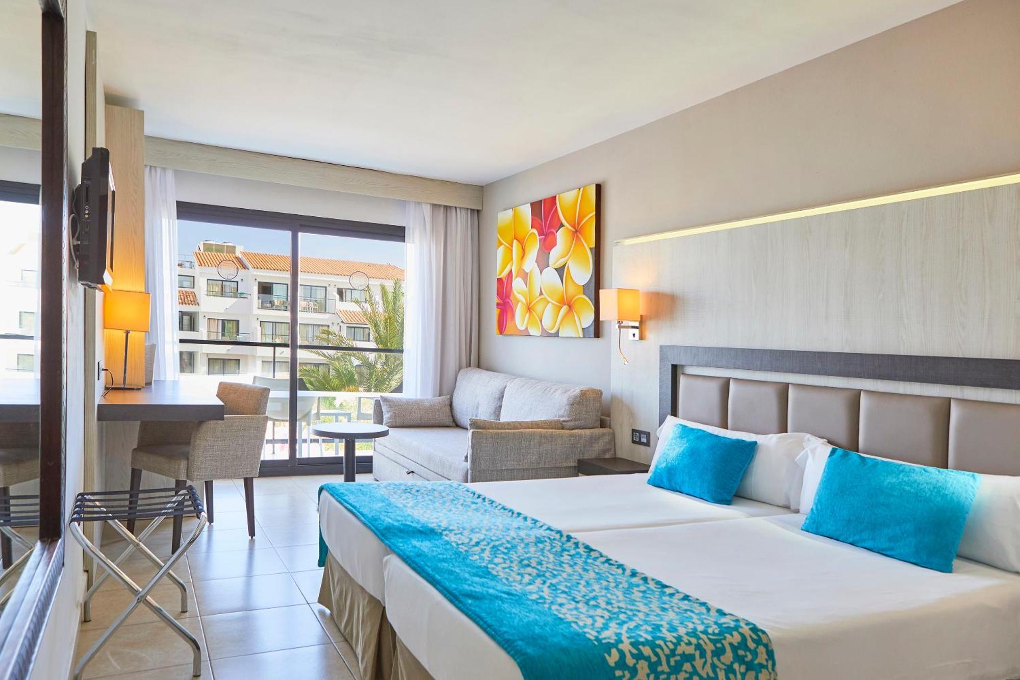 FERGUS Style Bahamas Otel Playa d'en Bossa Dış mekan fotoğraf